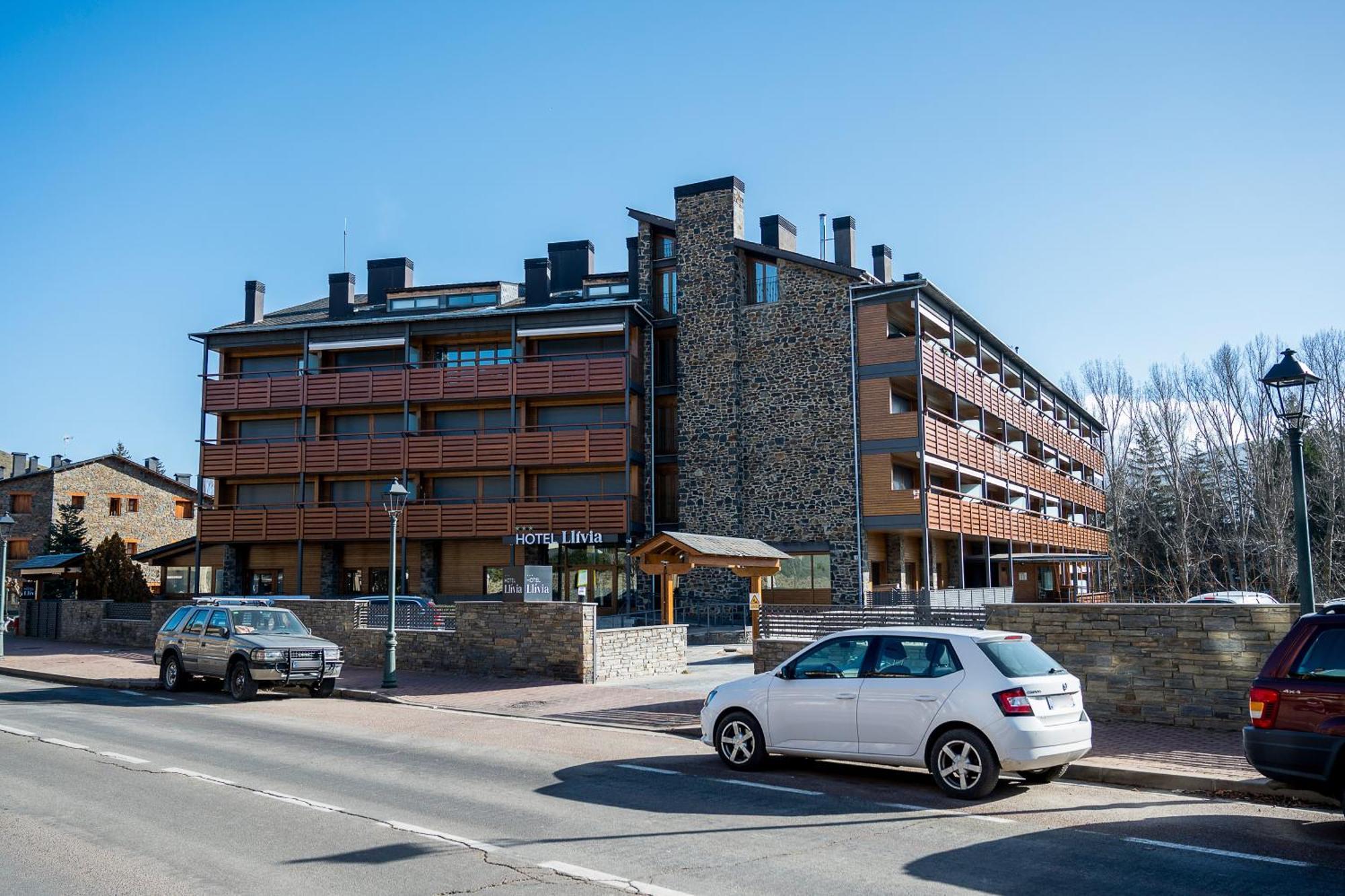 Hotel Llivia Exteriér fotografie