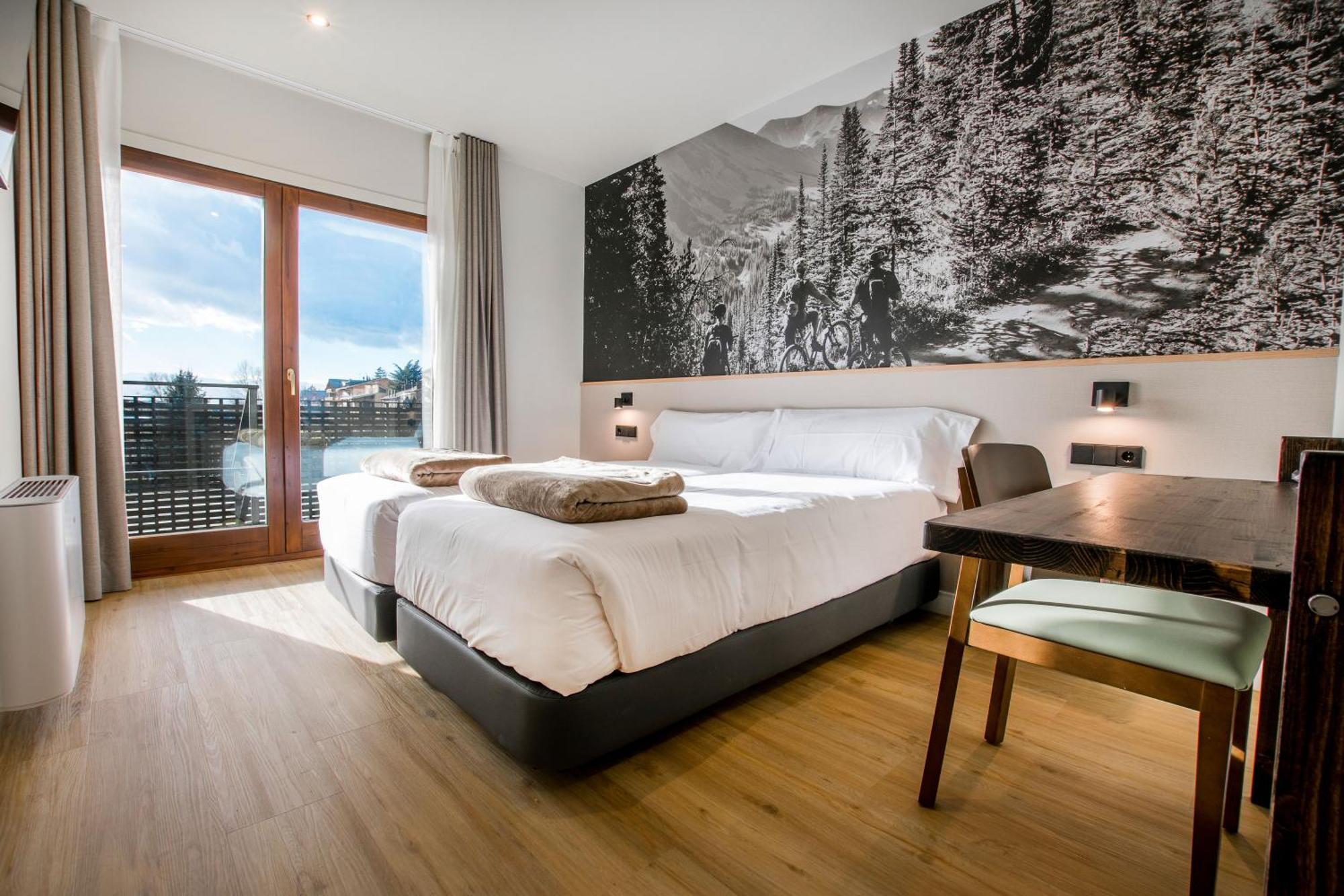 Hotel Llivia Exteriér fotografie
