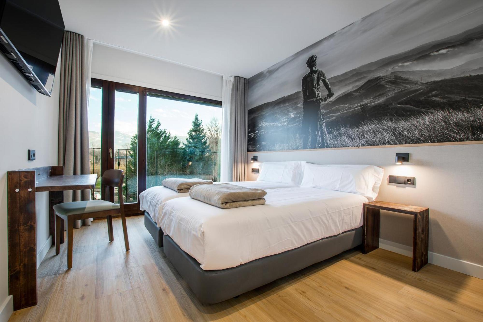 Hotel Llivia Exteriér fotografie